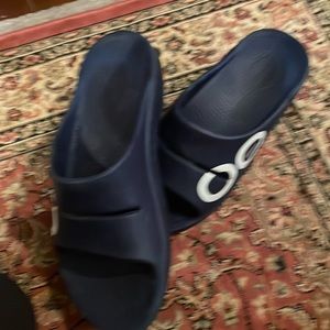 OOFOS unisex navy blue slides sandals